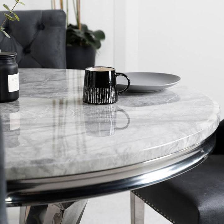 How to Decide Between a Ceramic Table and a Marble Table