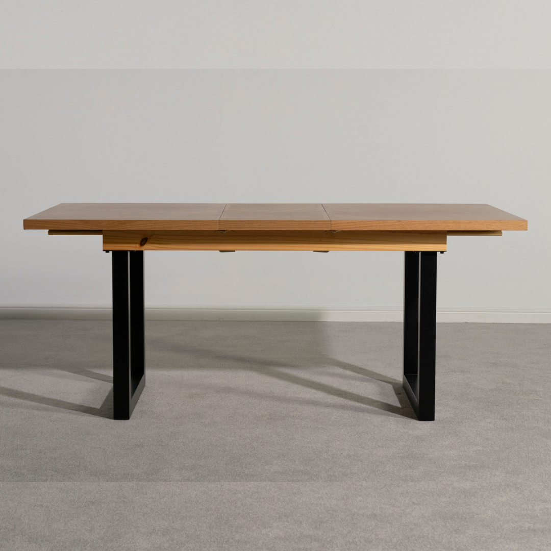 Vienna Oak Extending Dining Table
