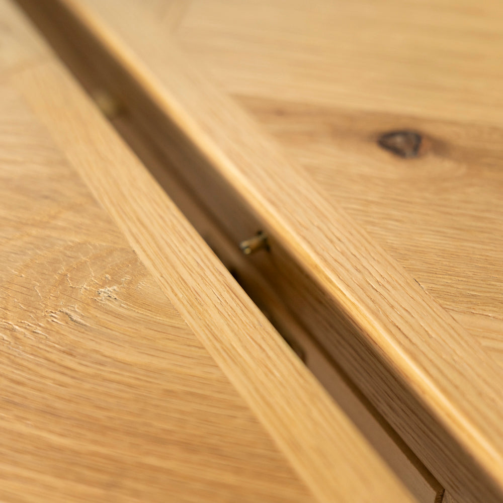 Vienna Oak Extending Dining Table (140cm-180cm)