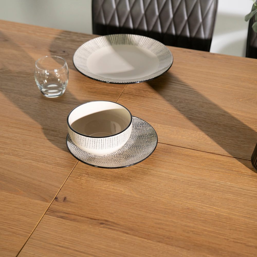 Montana Oak Extending Dining Table