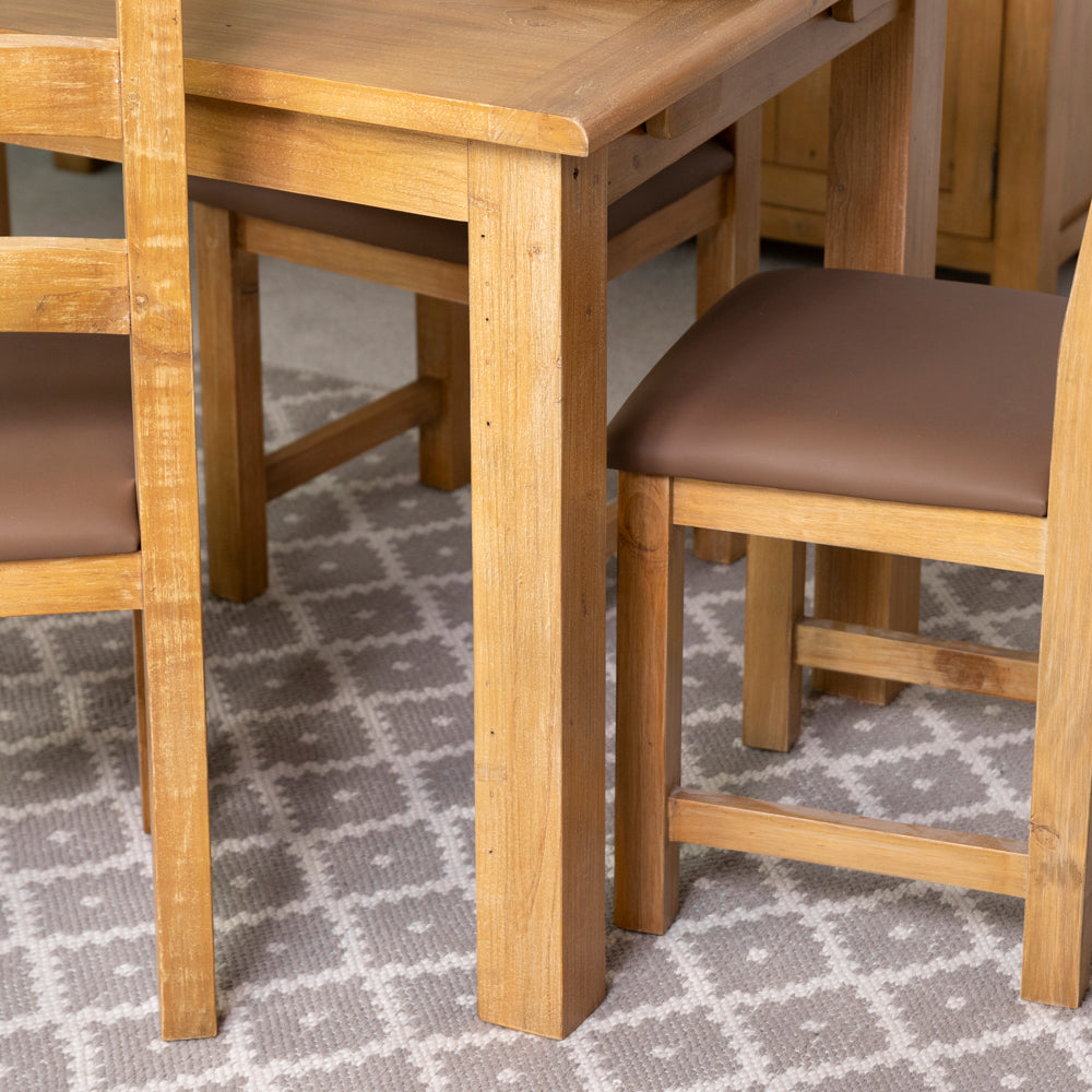 St Ives Light Extendable Dining Table (120cm - 165cm)