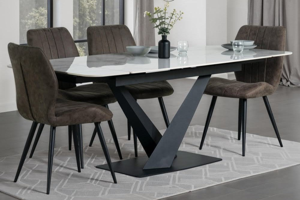 Best Extendable Dining Tables Under £500 in the UK