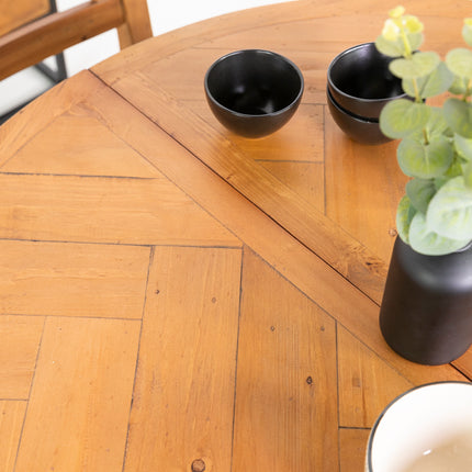 Tulsa Round Extendable Dining Table