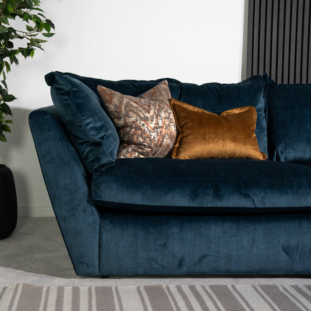 Sweeney Love Chair