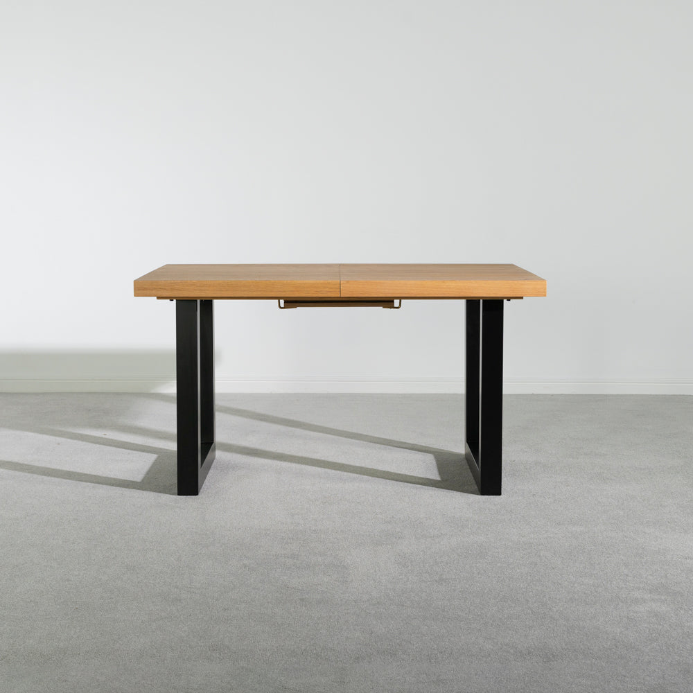 Montana Oak Extending Dining Table