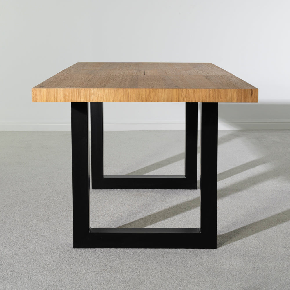 Montana Oak Extending Dining Table