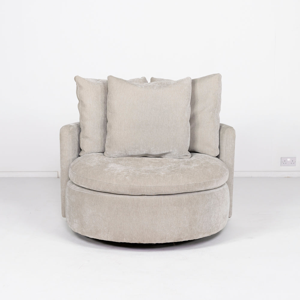 Slouch Swivel Chair