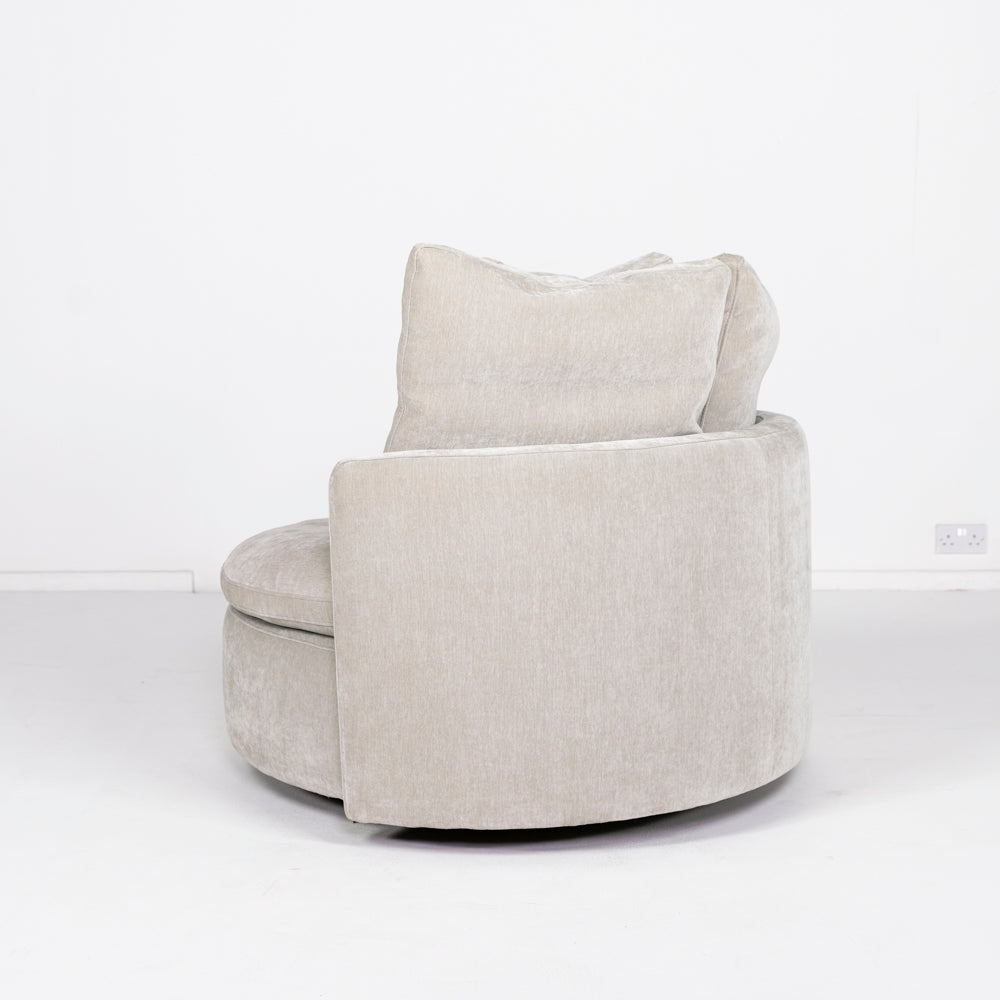 Slouch Swivel Chair