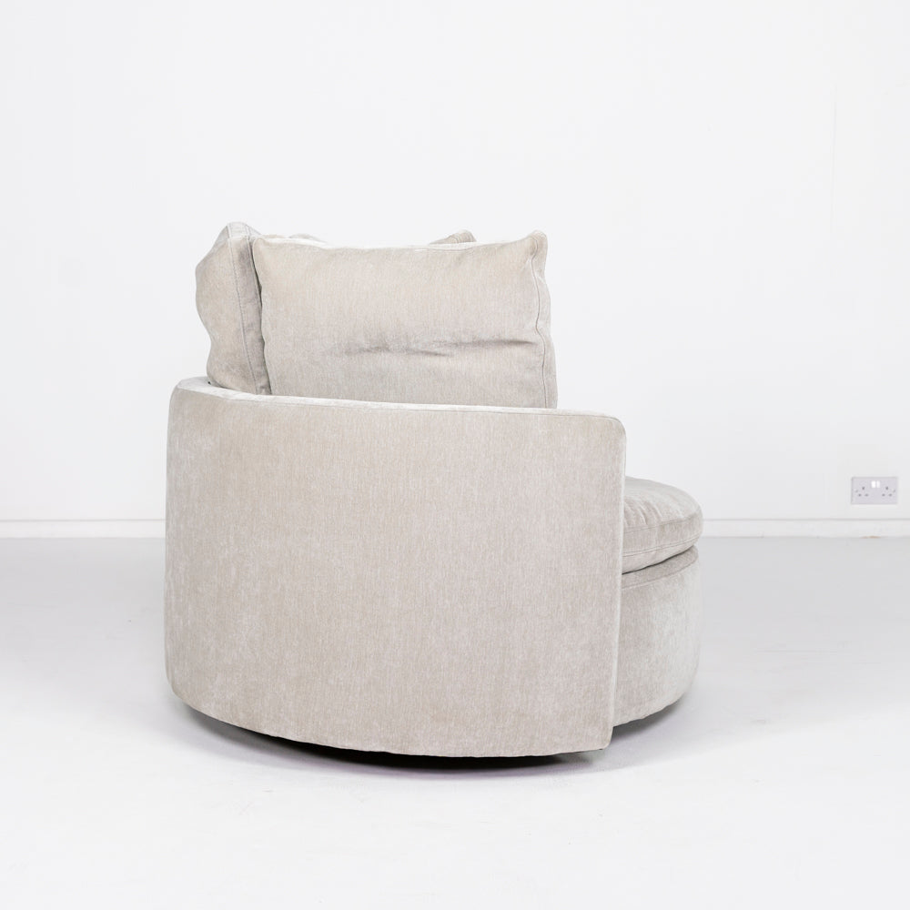 Slouch Swivel Chair