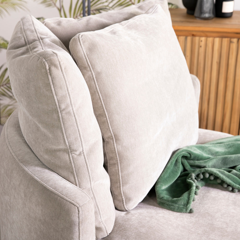 Slouch Swivel Chair