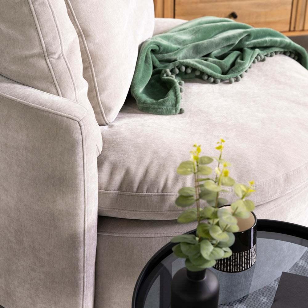 Slouch Swivel Chair