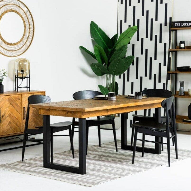 Hudson dining store table and chairs